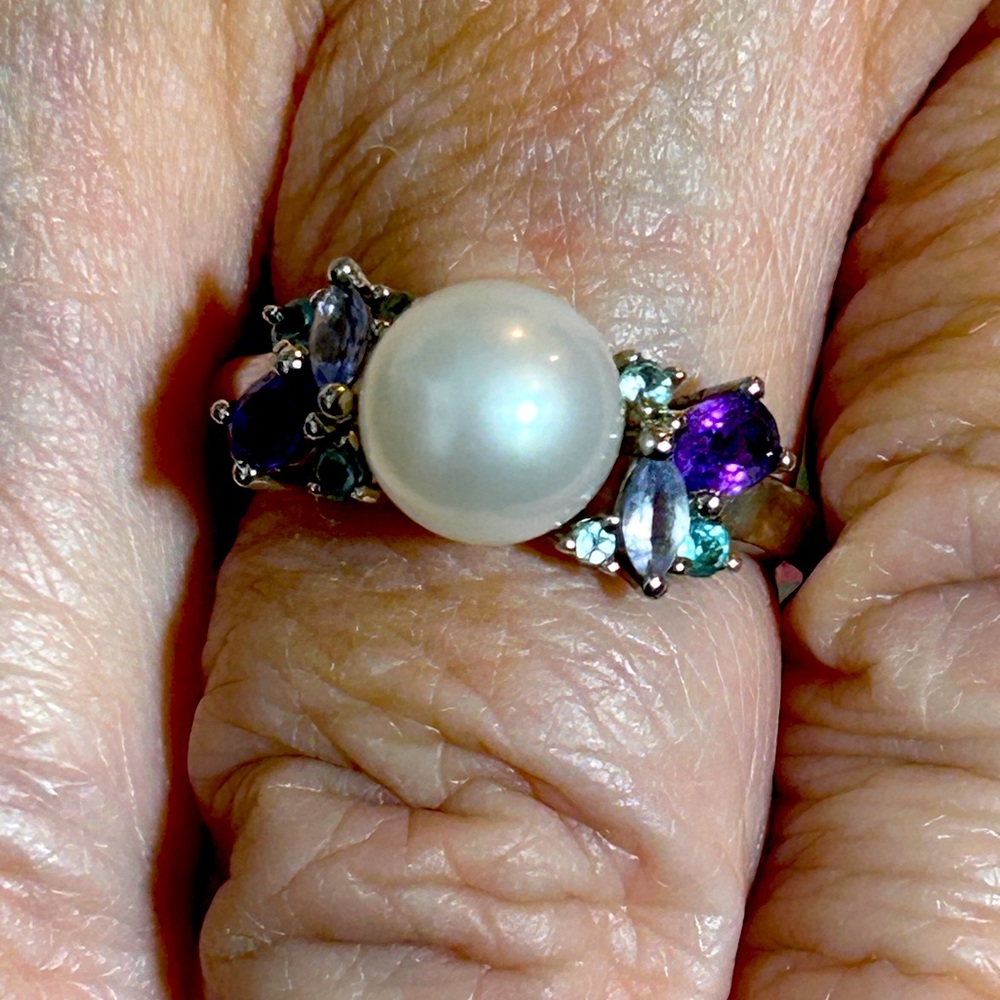 Nordstrom White and Purple Pearl and Amethyst Ring